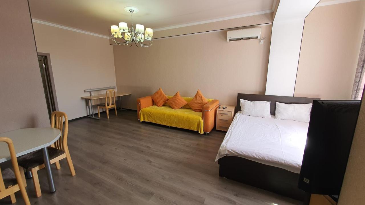 Orange Apartment With Panoramic View Biškek Exteriér fotografie